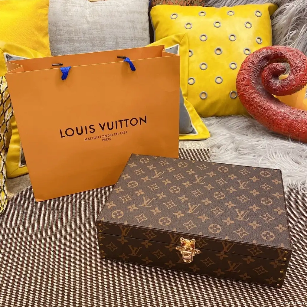 ACCESSORIES LV CUSTOM BOX 0703